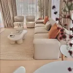 Penthouse With Private Rooftop On The Broadwater