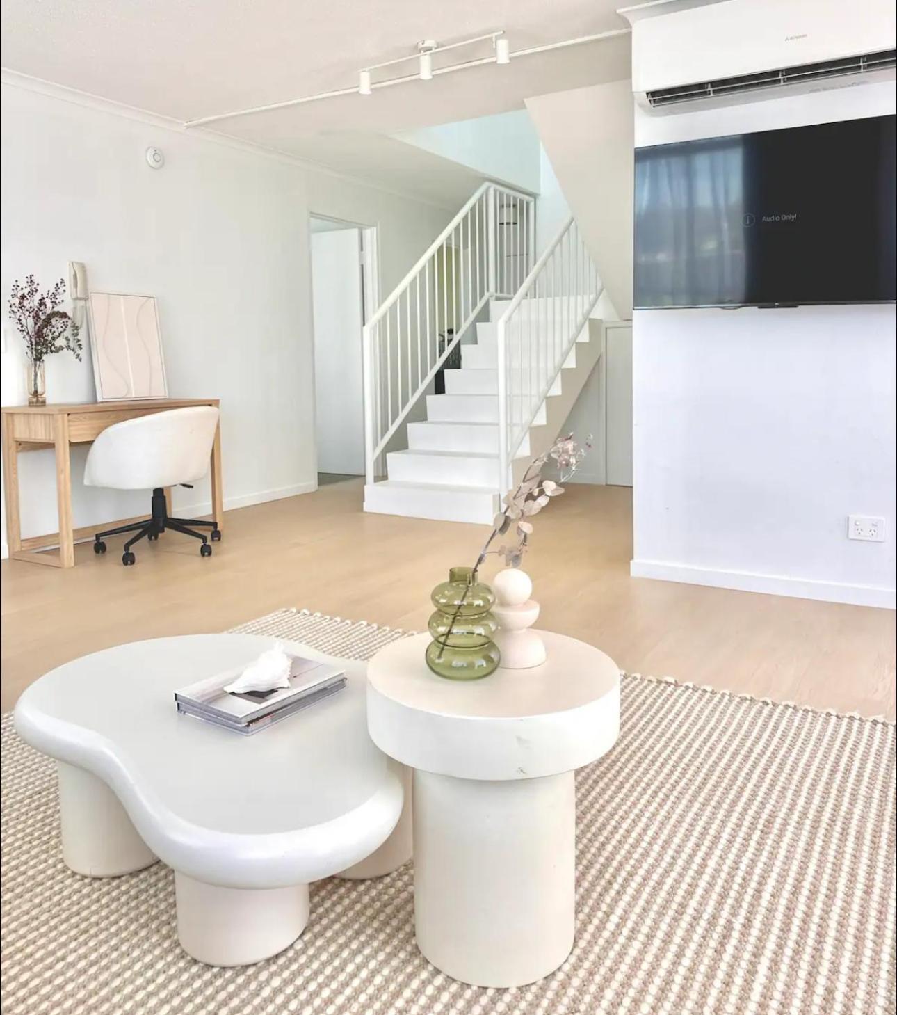 Penthouse With Private Rooftop On The Broadwater